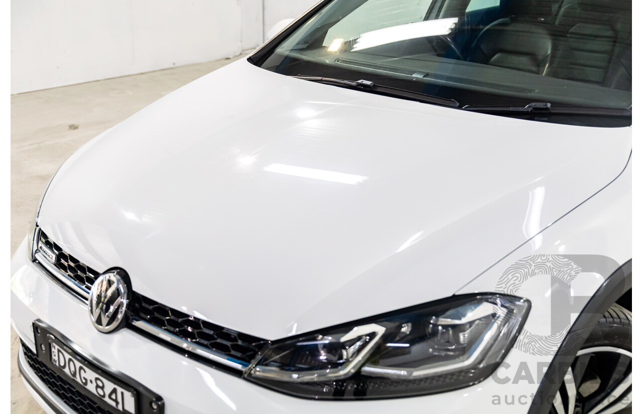 08/2017 Volkswagen Golf Alltrack Premium 132 TSI (AWD) Mk7.5 AU MY18 4d Wagon Pure White Turbo 1.8L
