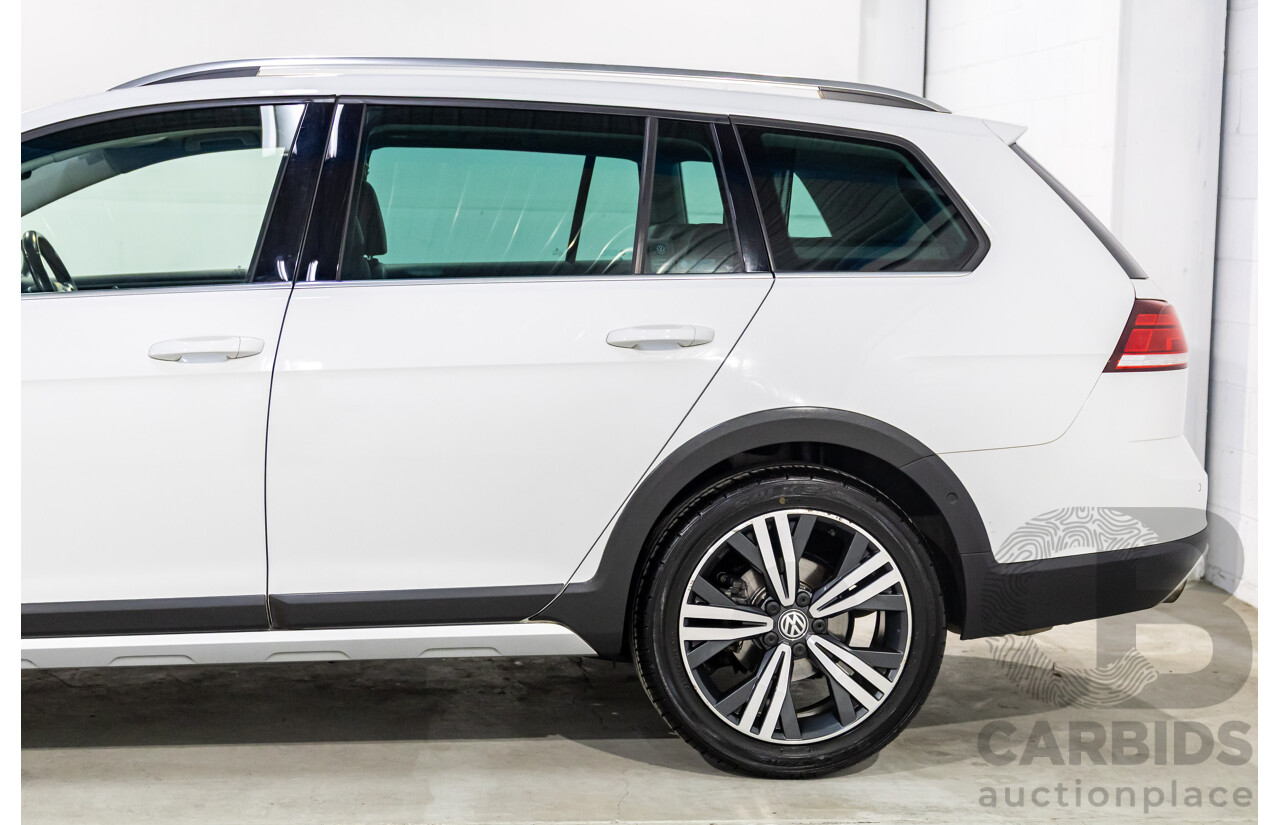 08/2017 Volkswagen Golf Alltrack Premium 132 TSI (AWD) Mk7.5 AU MY18 4d Wagon Pure White Turbo 1.8L