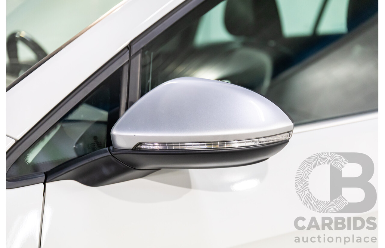 08/2017 Volkswagen Golf Alltrack Premium 132 TSI (AWD) Mk7.5 AU MY18 4d Wagon Pure White Turbo 1.8L