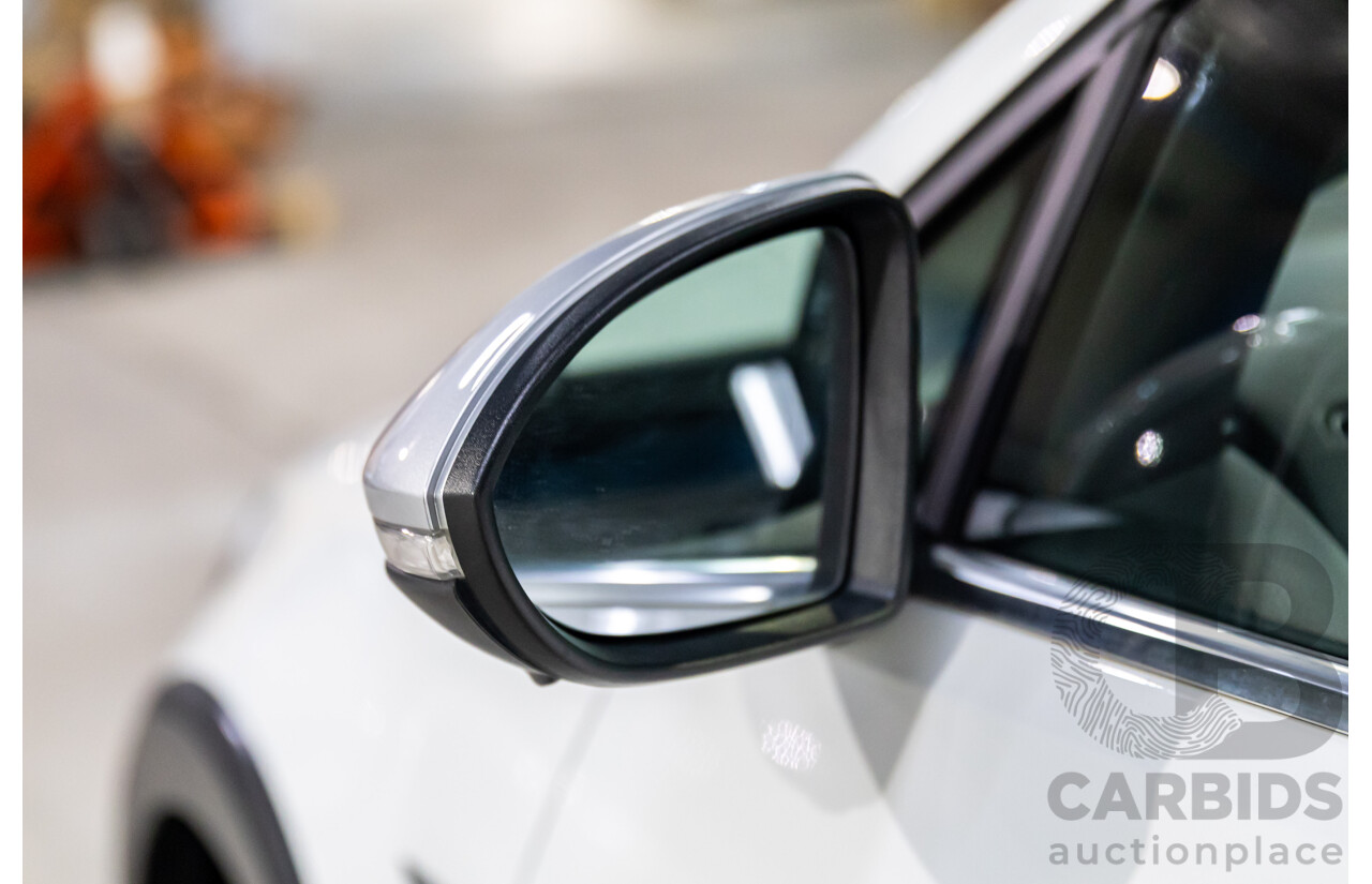 08/2017 Volkswagen Golf Alltrack Premium 132 TSI (AWD) Mk7.5 AU MY18 4d Wagon Pure White Turbo 1.8L