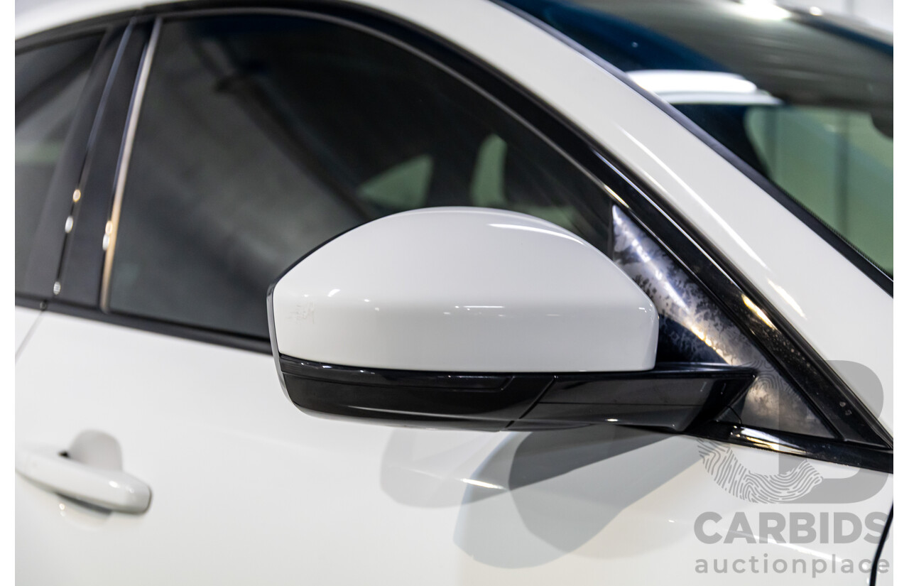 07/2018 Jaguar E-Pace D240 R-Dynamic HSE (AWD 177kW) X540 MY19 4d Wagon Fuji White Turbo Diesel 2.0L