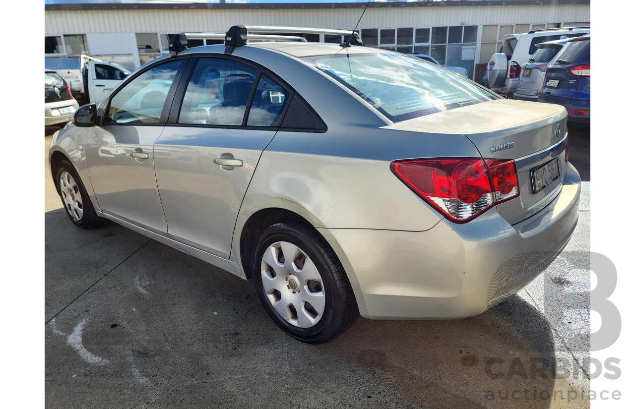 4/2011 Holden Cruze CD JH 4d Sedan Gold 1.8L