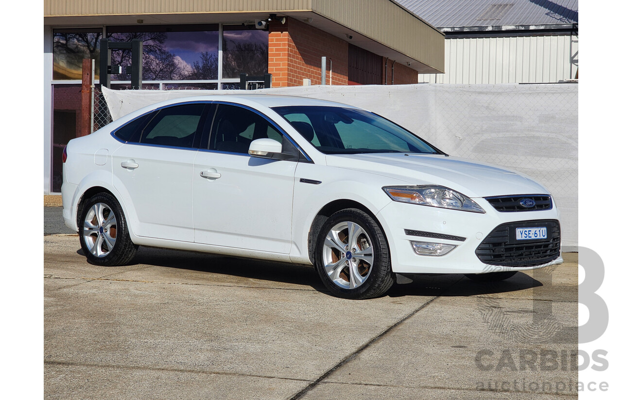 7/2014 Ford Mondeo Zetec MC 5d Hatchback White 2.0L