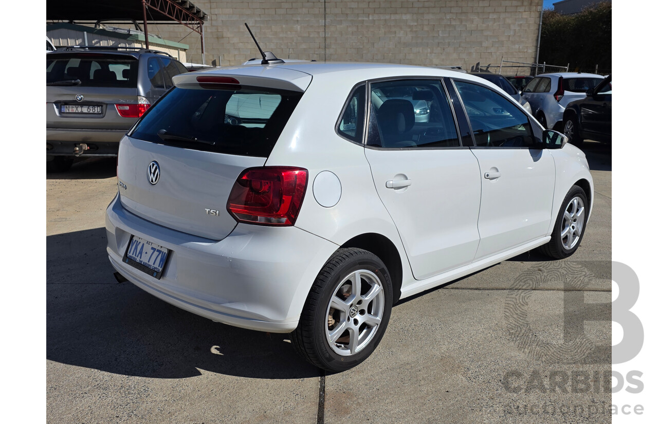 4/2014 Volkswagen Polo 77 TSI Comfortline 6R MY14 5d Hatchback White Turbo 1.2L
