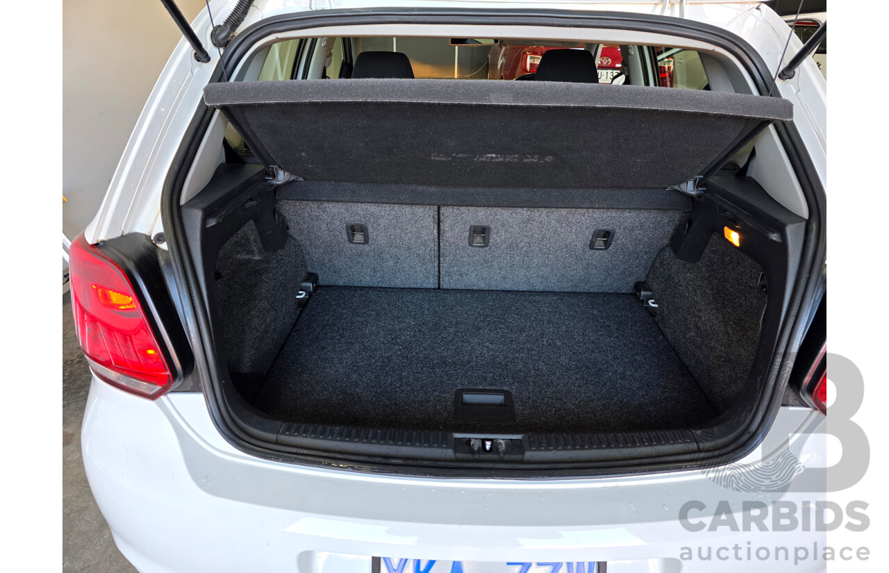 4/2014 Volkswagen Polo 77 TSI Comfortline 6R MY14 5d Hatchback White Turbo 1.2L