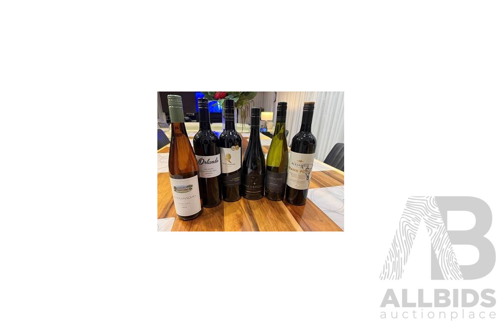 6 Bottles of Award Winning Red and White Wines