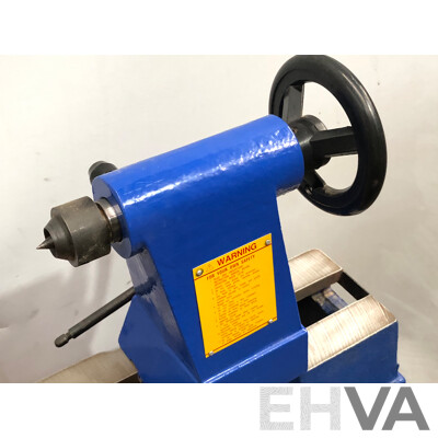 Carba-Tec 1100mm Electric Wood Lathe and Accessories
