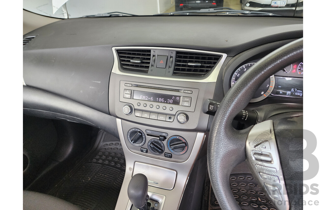 2/2015 Nissan Pulsar ST C12 SERIES 2 5d Hatchback White 1.8L