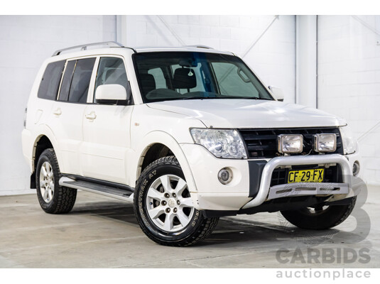 3/2010 Mitsubishi Pajero Activ NT MY10 4d Wagon White Turbo Diesel 3.2L - 7 Seater