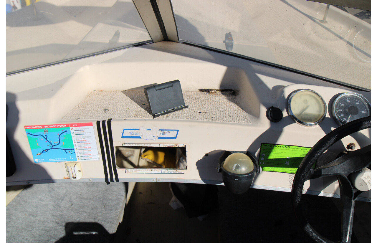 5m Fiberglass Runabout Boat with 90Hp Mariner Motor and Trailer