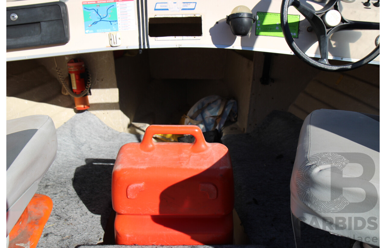 5m Fiberglass Runabout Boat with 90Hp Mariner Motor and Trailer