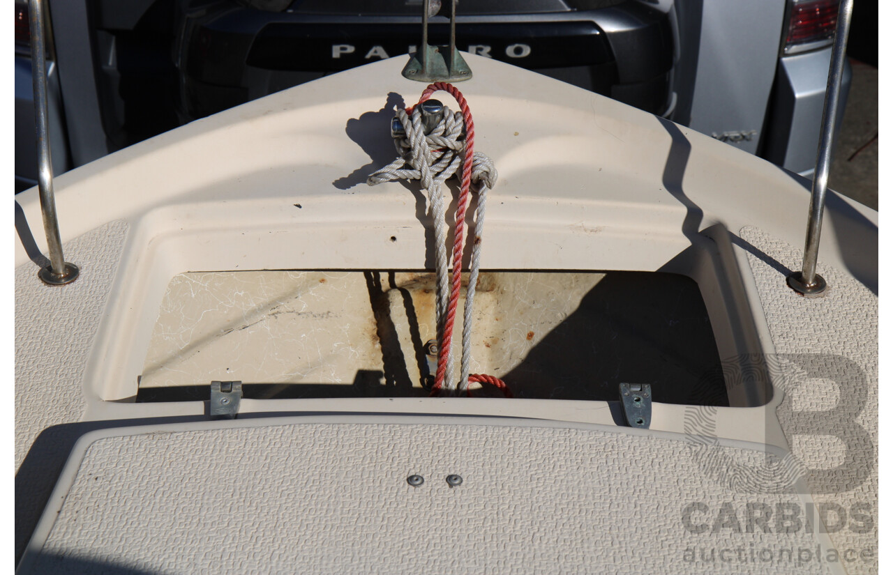 5m Fiberglass Runabout Boat with 90Hp Mariner Motor and Trailer