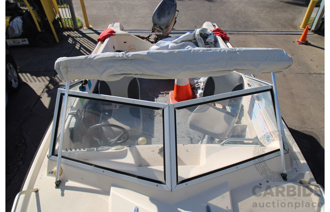 5m Fiberglass Runabout Boat with 90Hp Mariner Motor and Trailer