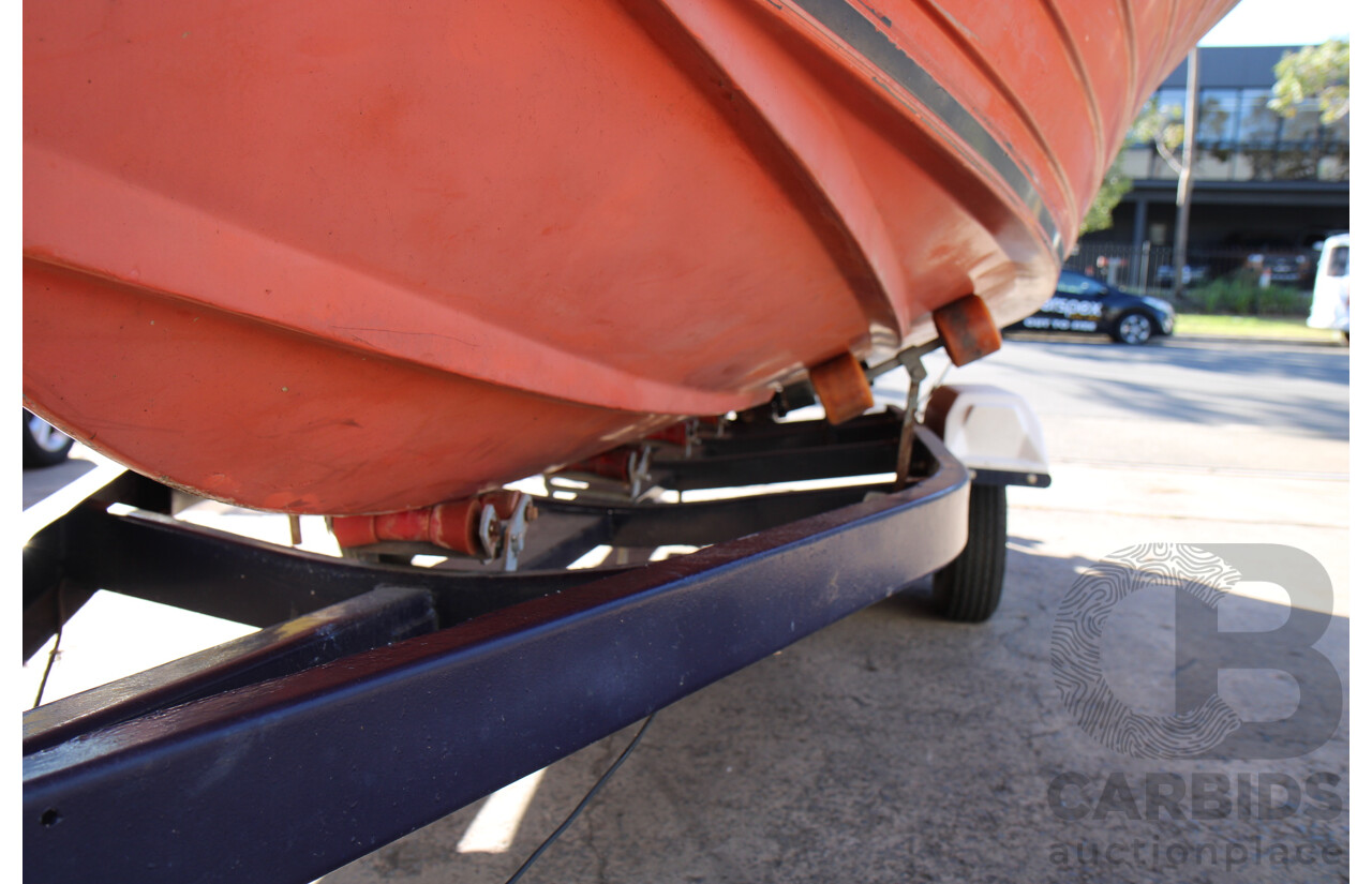 5m Fiberglass Runabout Boat with 90Hp Mariner Motor and Trailer