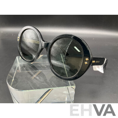 Sunglasses Black Round Branded Gucci