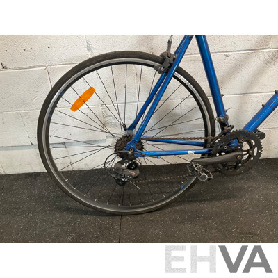 Pedal Persuit Road Bike