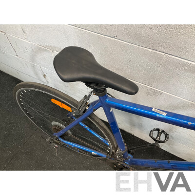 Pedal Persuit Road Bike
