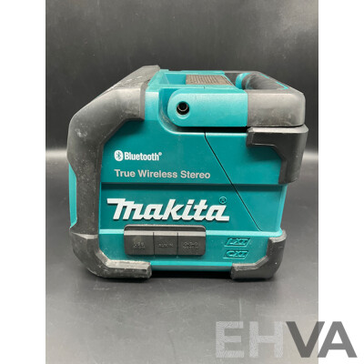 MAKITA 18V/12V Max Portable Bluetooth Speaker (DMR203) - Battery Included