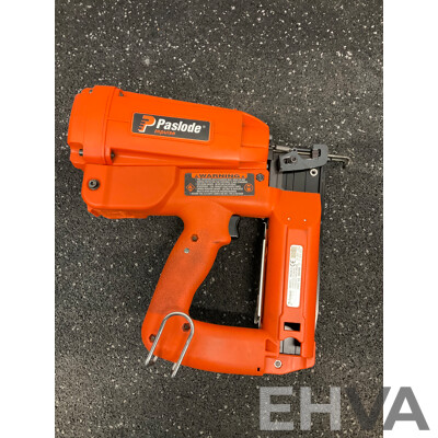 PASLODE Impulse Angled Finish Nailer (IM250A), Battery Charger, Spare Batteries and Accessories