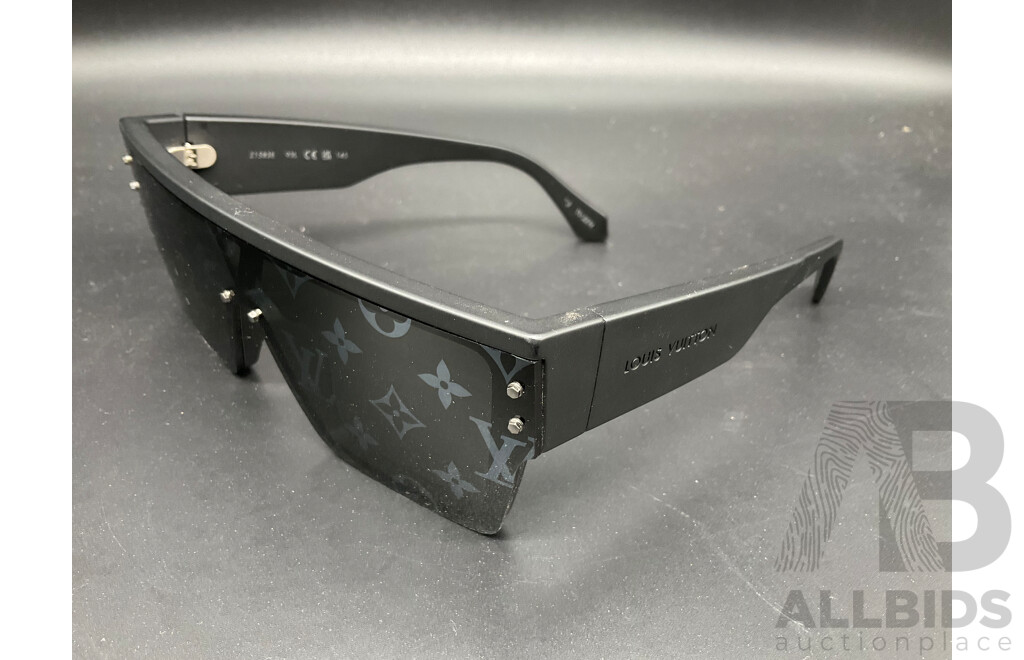 Sunglasses Black Monogram Branded Louis Vuitton