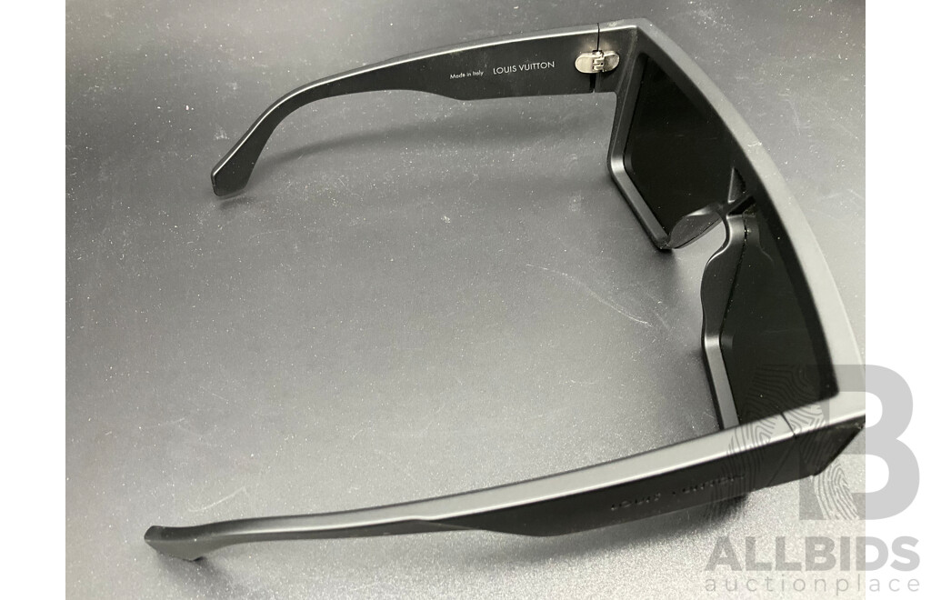 Sunglasses Black Monogram Branded Louis Vuitton