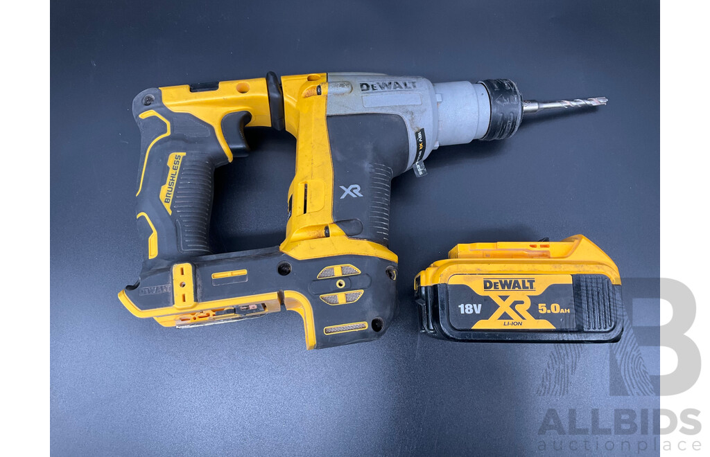 DeWALT 18V Rotary Hammer (DCH172) with Battery