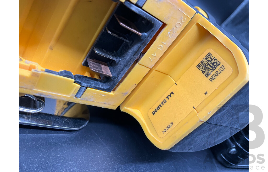 DeWALT 18V Rotary Hammer (DCH172) with Battery