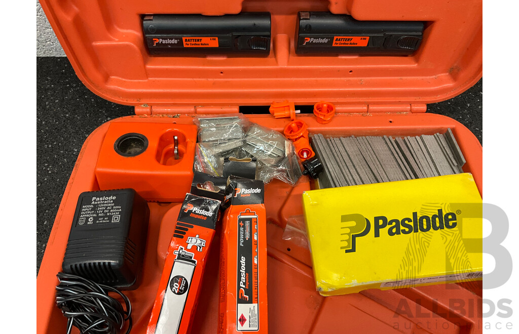PASLODE Impulse Angled Finish Nailer (IM250A), Battery Charger, Spare Batteries and Accessories