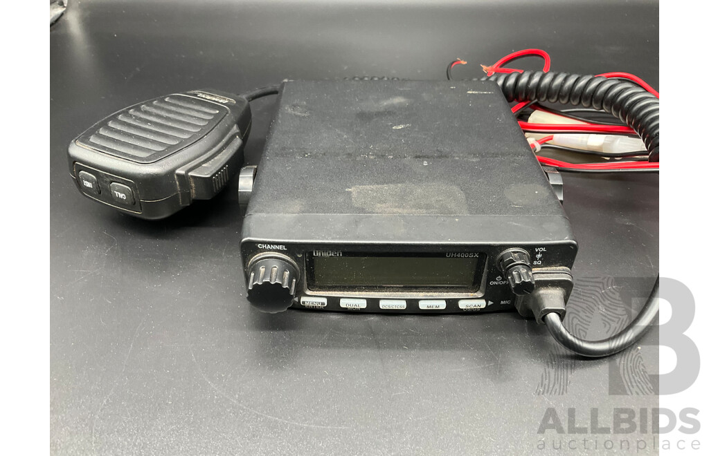 UNIDEN (UH400SX) Radio