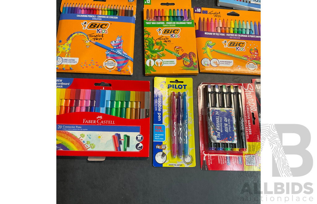PAW Patorl Dough Play Set & Assorted Colouring Pencils & Crayons & Pens - Lot of 11