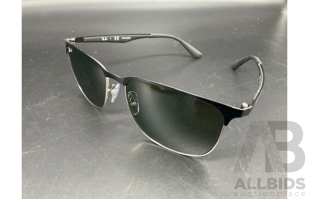 RAY-BAN Sunglasses and Target Sandals  - Lot of 2