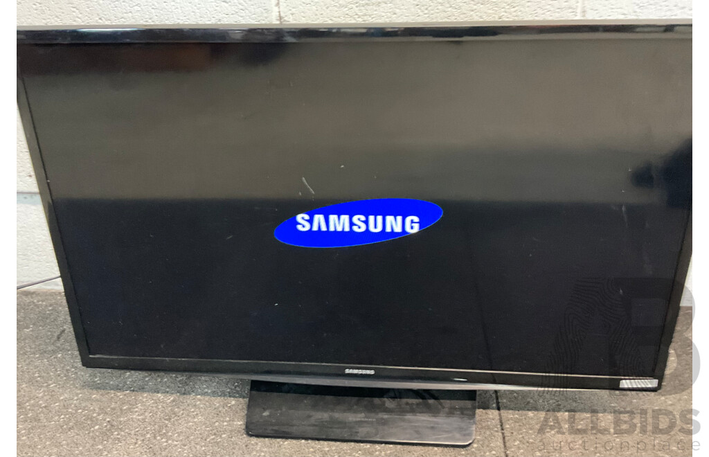 SAMSUNG (UA32H4000AW) 32 Inch HD LED LCD TV