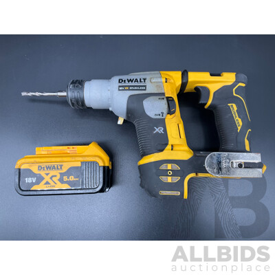 DeWALT 18V Rotary Hammer (DCH172) with Battery