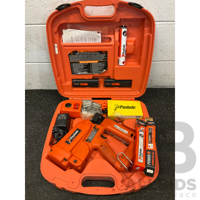 PASLODE Impulse Angled Finish Nailer (IM250A), Battery Charger, Spare Batteries and Accessories