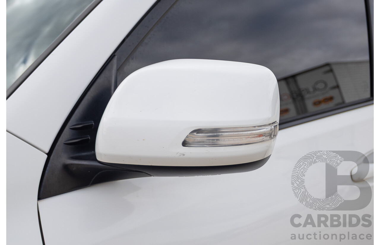 10/2013 Toyota Landcruiser Prado Altitude (4x4) KDJ150R 11 UPGRADE 4d Wagon White 3.0L - 7 Seats