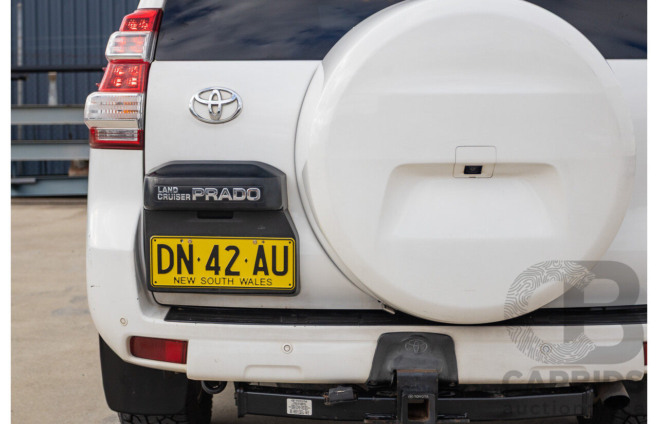 10/2013 Toyota Landcruiser Prado Altitude (4x4) KDJ150R 11 UPGRADE 4d Wagon White 3.0L - 7 Seats