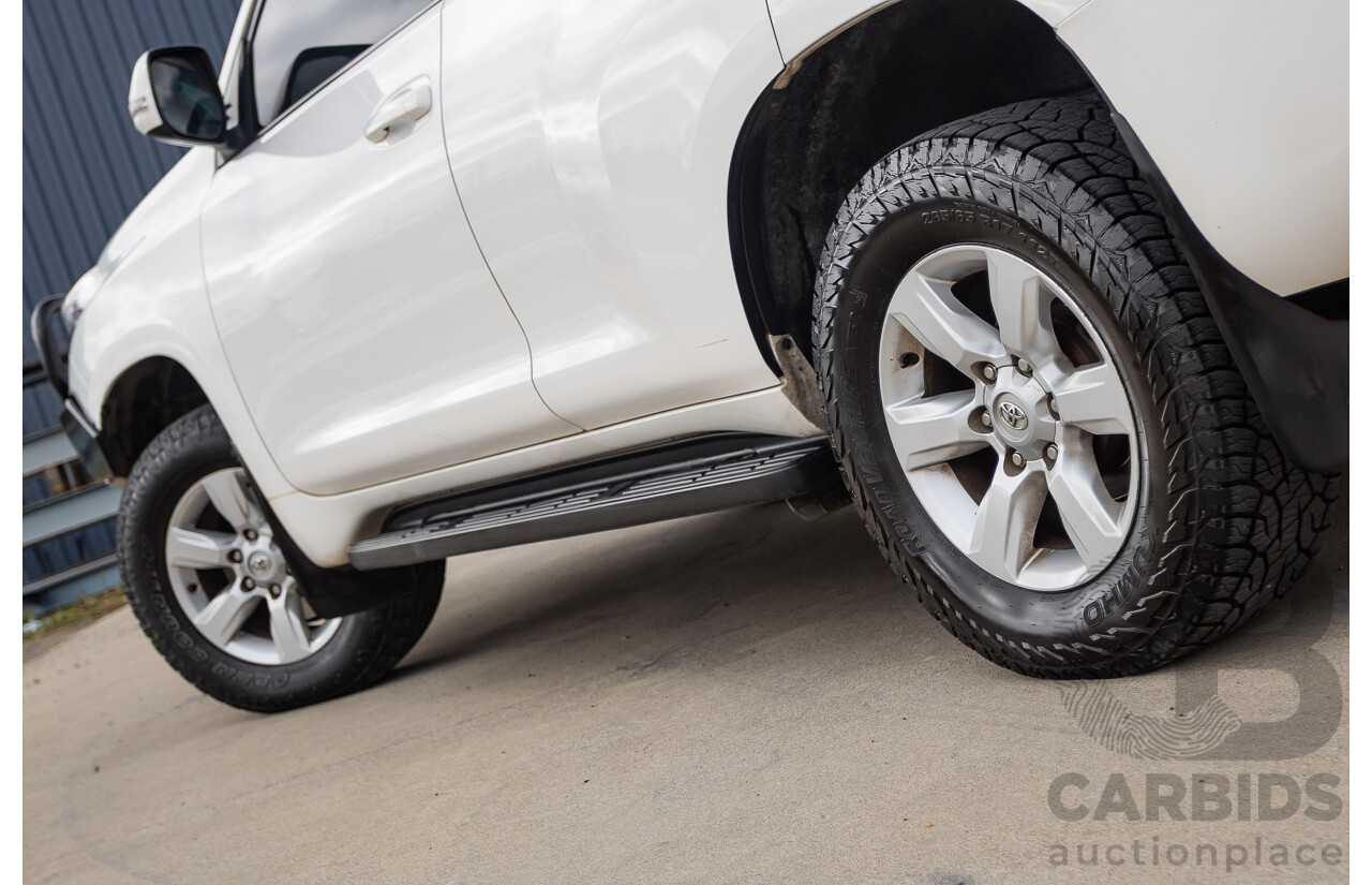 10/2013 Toyota Landcruiser Prado Altitude (4x4) KDJ150R 11 UPGRADE 4d Wagon White 3.0L - 7 Seats