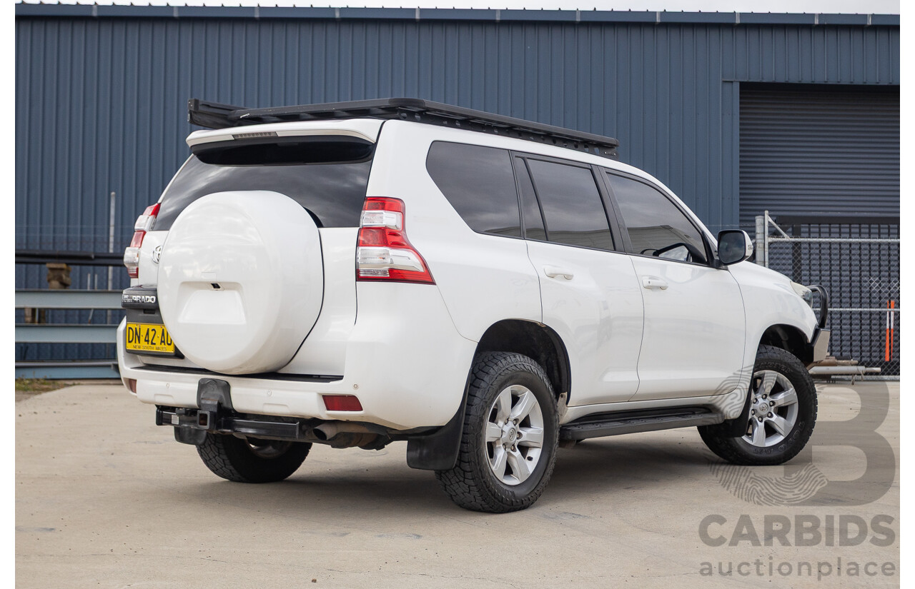 10/2013 Toyota Landcruiser Prado Altitude (4x4) KDJ150R 11 UPGRADE 4d Wagon White 3.0L - 7 Seats