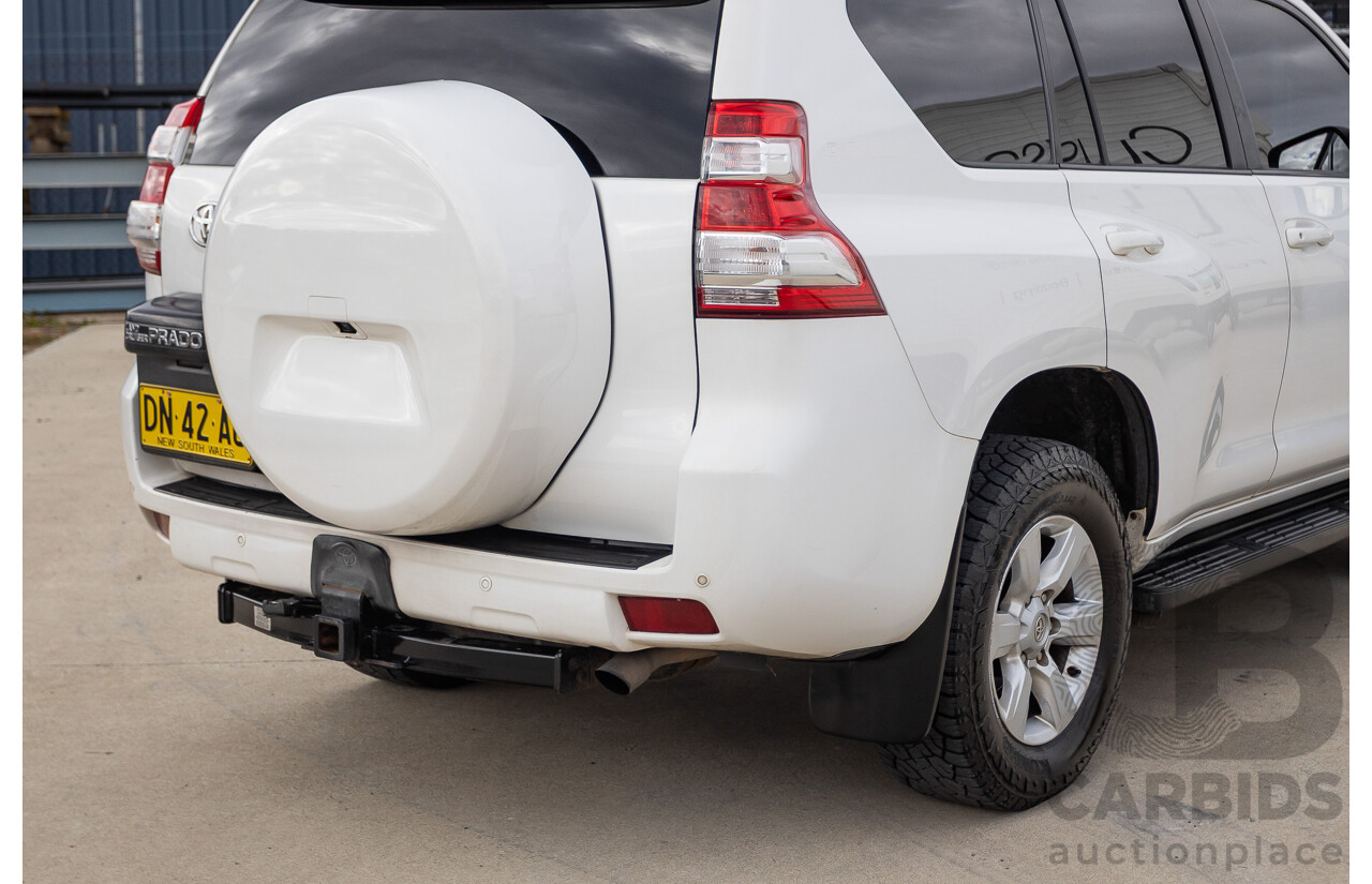 10/2013 Toyota Landcruiser Prado Altitude (4x4) KDJ150R 11 UPGRADE 4d Wagon White 3.0L - 7 Seats