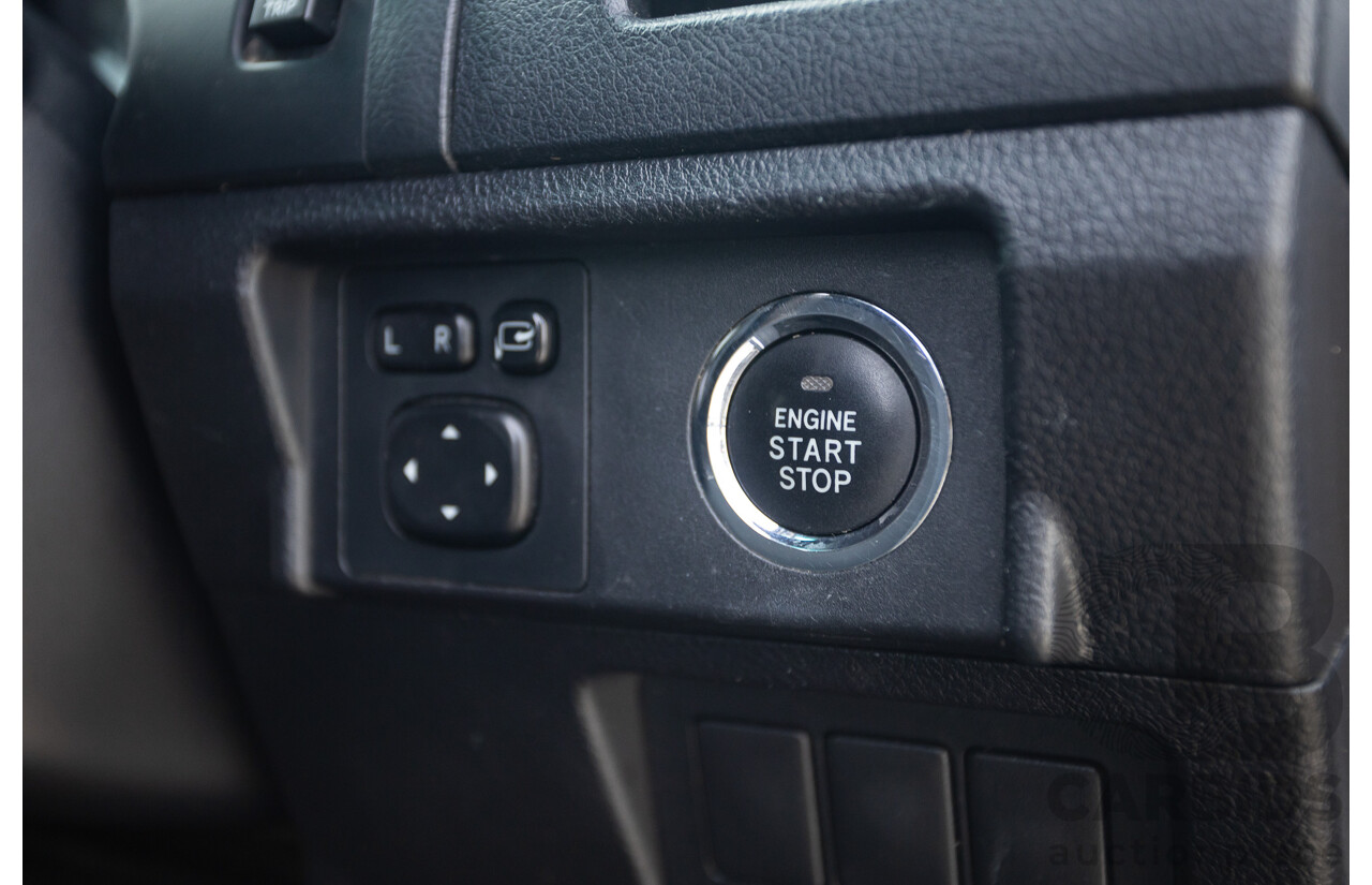 10/2013 Toyota Landcruiser Prado Altitude (4x4) KDJ150R 11 UPGRADE 4d Wagon White 3.0L - 7 Seats