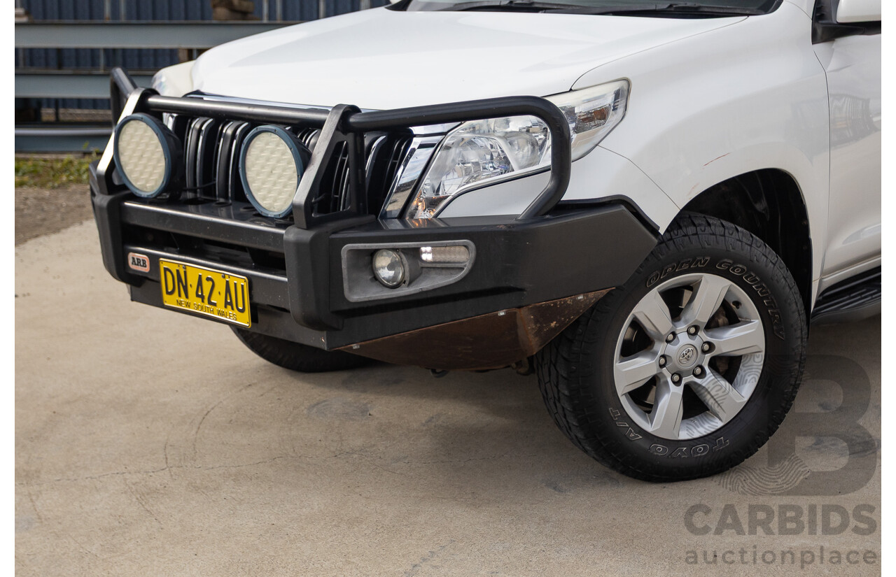 10/2013 Toyota Landcruiser Prado Altitude (4x4) KDJ150R 11 UPGRADE 4d Wagon White 3.0L - 7 Seats