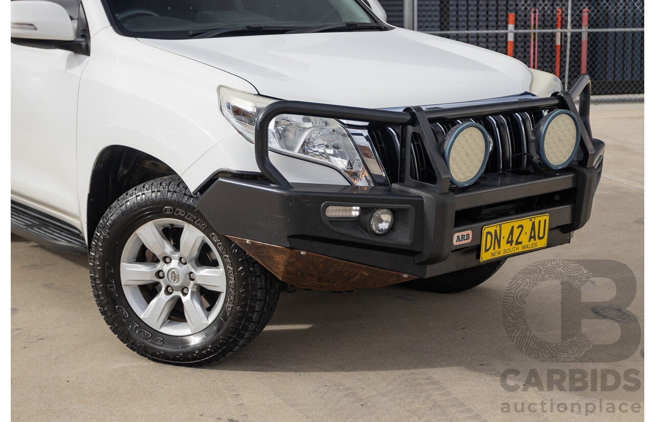 10/2013 Toyota Landcruiser Prado Altitude (4x4) KDJ150R 11 UPGRADE 4d Wagon White 3.0L - 7 Seats
