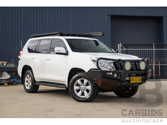 10/2013 Toyota Landcruiser Prado Altitude (4x4) KDJ150R 11 UPGRADE 4d Wagon White 3.0L - 7 Seats