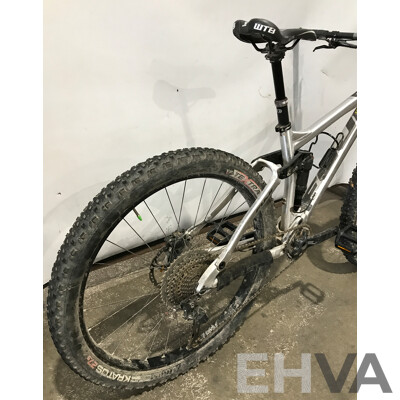 Fuji Reveal 11 Speed Mountain Bike
