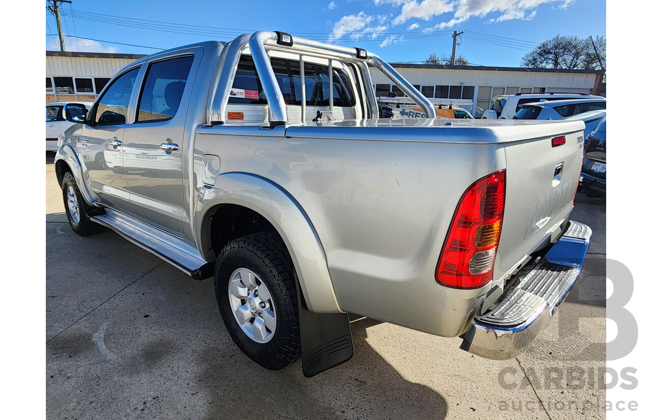 4/2005 Toyota Hilux SR5 (4x4) GGN25R Dual Cab P/Up Silver 4.0L