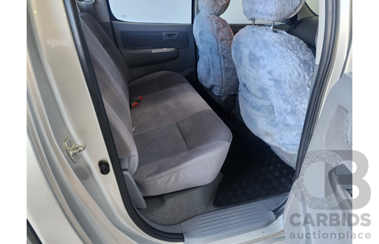 4/2005 Toyota Hilux SR5 (4x4) GGN25R Dual Cab P/Up Silver 4.0L