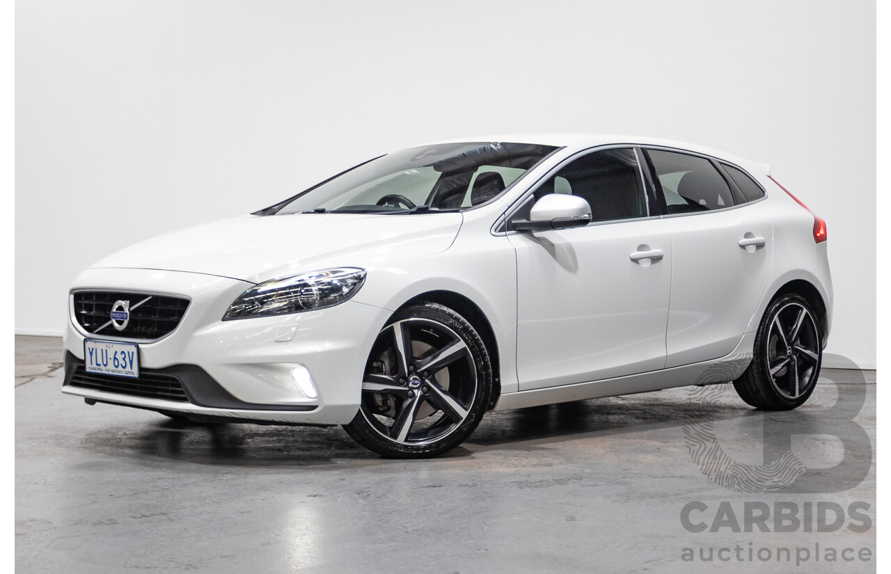 5/2015 Volvo V40 T5 R-Design M MY15 5d Hatchback White Turbo 2.0L