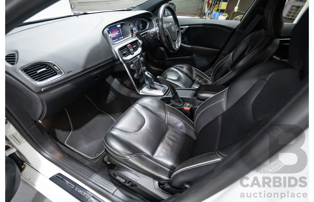 5/2015 Volvo V40 T5 R-Design M MY15 5d Hatchback White Turbo 2.0L