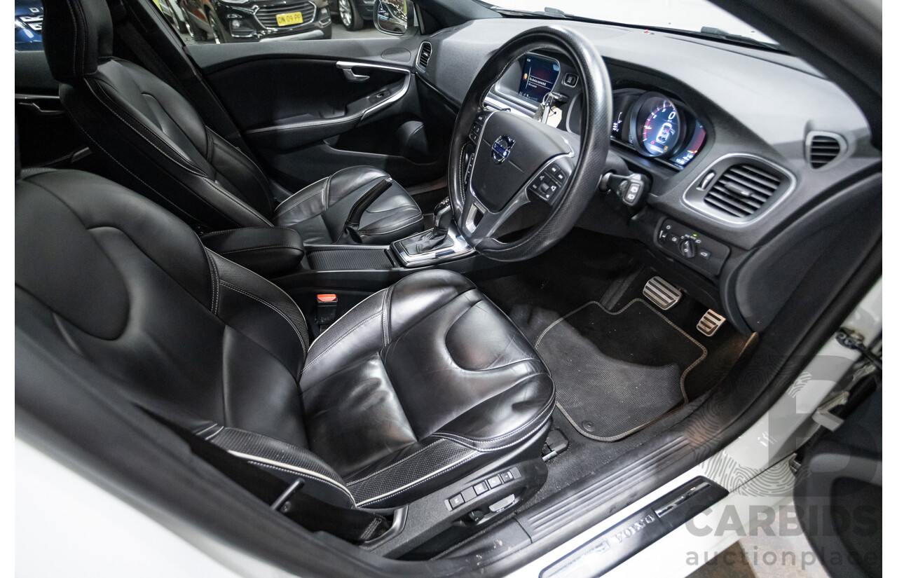 5/2015 Volvo V40 T5 R-Design M MY15 5d Hatchback White Turbo 2.0L