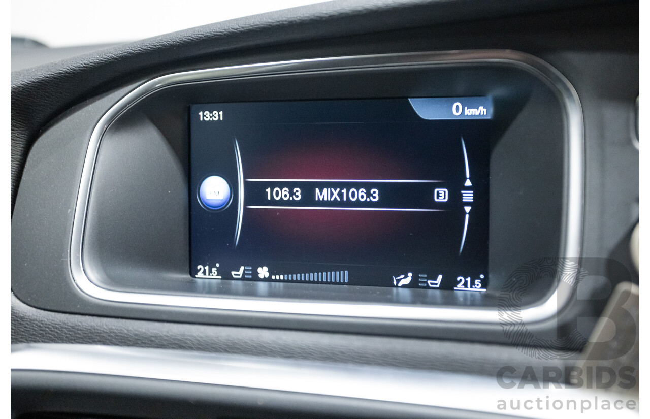 5/2015 Volvo V40 T5 R-Design M MY15 5d Hatchback White Turbo 2.0L